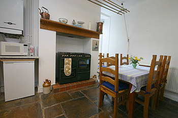 kitchen1.jpg